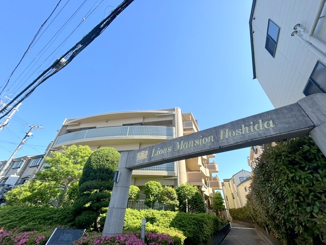 外観：327002346749