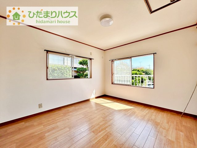 木の温もりがやさしいフローリング♪