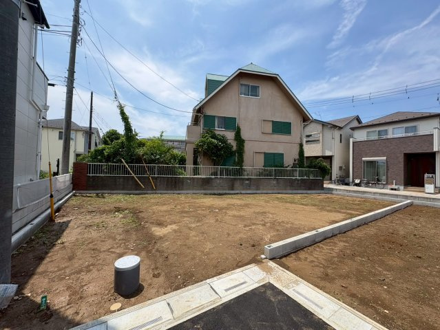 ■D区画　■自由設計で理想の住まいを実現できる注文住宅用地！　■現地と合わせて当社施工現場のご見学も可能です！　■花田小学校まで徒歩2分(約160ｍ)・中央中学校まで徒歩15分（約1200ｍ）