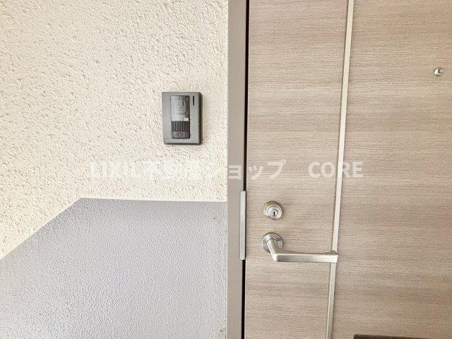 「見える安心」をカタチにしました。誰が来てもわかる様にモニター付きインターホン！