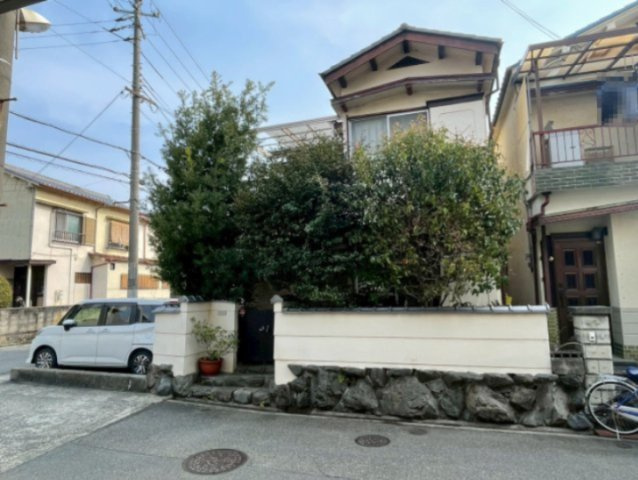 外観：327002220999