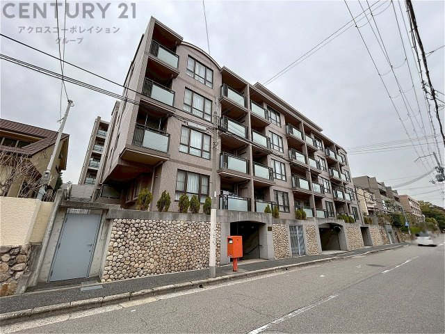 RC造地下1階付き6階建