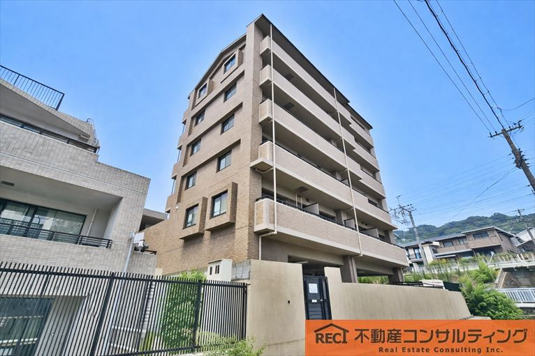 外観：328000680011