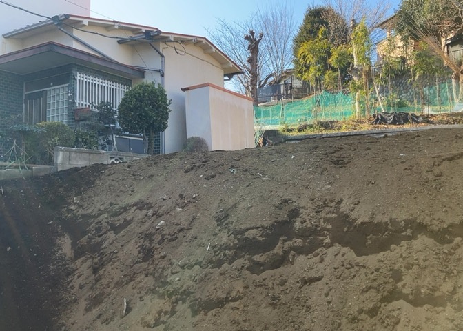 物件の詳細については、現地を見てわかること以外に、役所や法務局などで調べないとわからないことがあります。そのため、現地に行く場合は、もしこの物件を買ったらどのような生活ができるかをイメージしましょう。