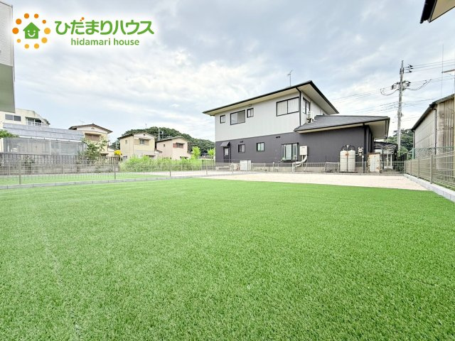 お庭付物件になります！お庭遊びや、プールなどお子様も大喜び(^^)