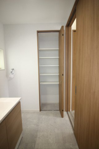 脱衣所の収納