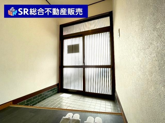 当日予約も大歓迎です！土日祝、雨の日やお子様連れのお客様の送迎も可能ですのでお気になさらずお問合せ下さい。お仕事終わりのお時間にも柔軟に対応致しますのでお気軽にお申し付け下さいませ。