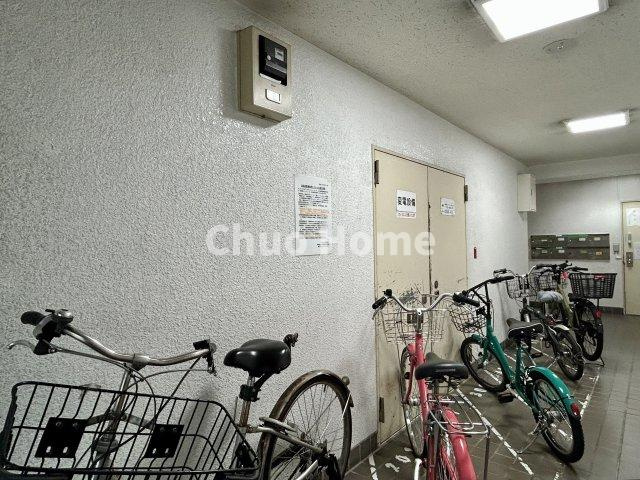 【自転車置き場】最新の空き状況や費用などの詳細は担当スタッフまでお問い合わせください。