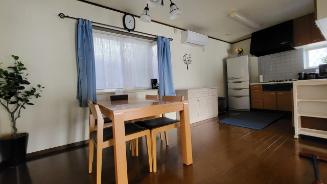 25畳の広々LDKは、レイアウトの自由度が高く、多彩なアレンジが可能です。　お住まいの頃の写真（現在空室）　