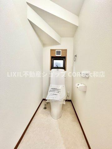 トイレスペースが1・2階にございますので、朝の混雑時に家族が分散して使用できます。