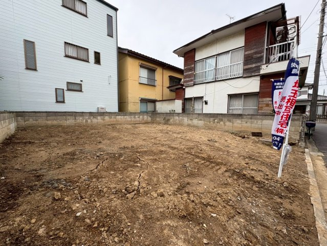 閑静な住宅地・敷地約22坪・希望の間取りが叶いやすい整形地です！自由設計で夢のマイホームはいかがでしょうか！当社無料の間取り作成も承ります！ジョイフーズまで徒歩約10分(750ｍ)！