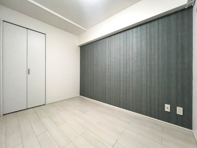 落ち着いたアクセントクロスが素敵な空間を演出します。