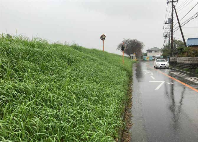 眺望を気にして物件を探す場合、前面に建物が建っていないか現地で確認しましょう！前面に建物があると景色はもちろん、日当たりや風通しにも影響が出てきます。住んだ時のことを想像しながら現地見学をしましょう。