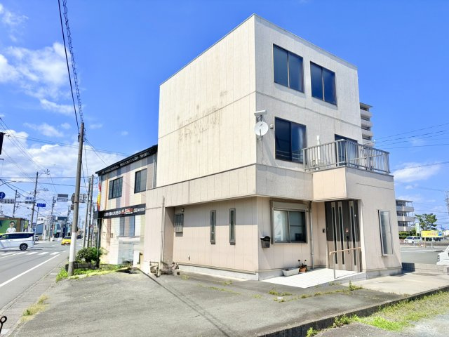 2013年に店舗付き住宅から居宅へフルリフォーム。
