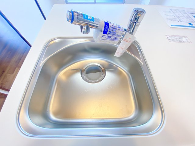浄水機能付きの水栓レバーです。美味しいお水で調理することができるのはいいですね！