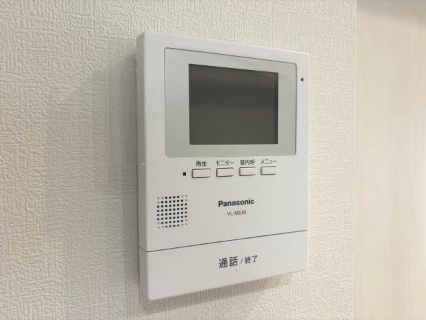 モニター付きのインターホン