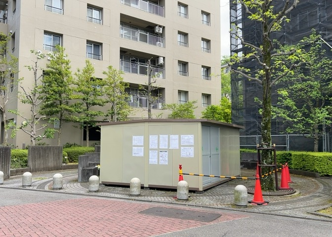 物件によっては、入居者が個人的に使用できる専用庭がついているものもあります。また、住宅の中にある土間の部分を庭と呼ぶこともあります。庭の用途は住む人によって変わり、それによってデザインもさまざまです。