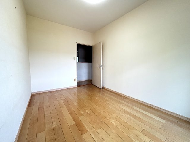 2F　約5.0帖の洋室