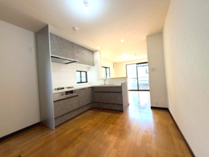 広さ十分、使いやすいキッチンです