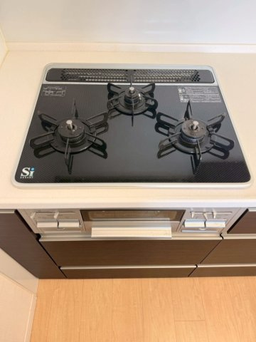 3口コンロ付きです