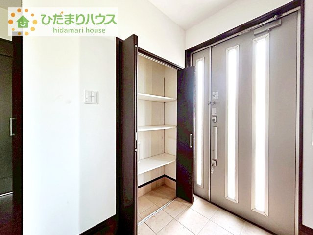 家族の靴をたっぷり収納！大型シューズクローゼット付き(^^♪