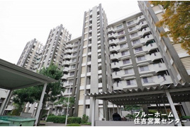 陵南住宅1号棟の外観