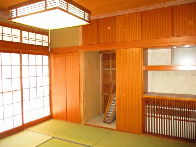 1階和室　8帖　収納