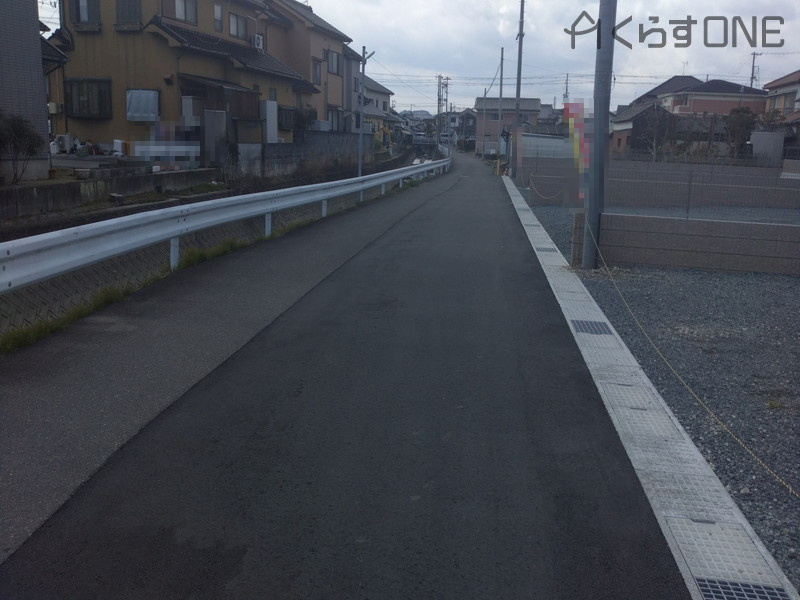 前面道路含む現地写真