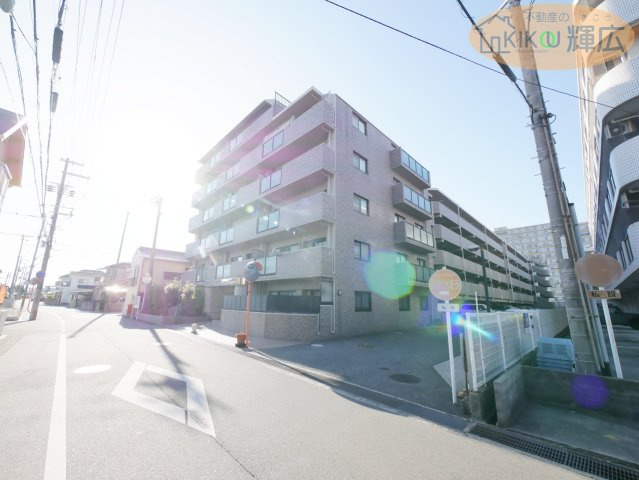 外観：328000595066