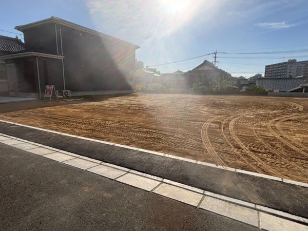 【熊西一丁目の前面道路含む現地写真】