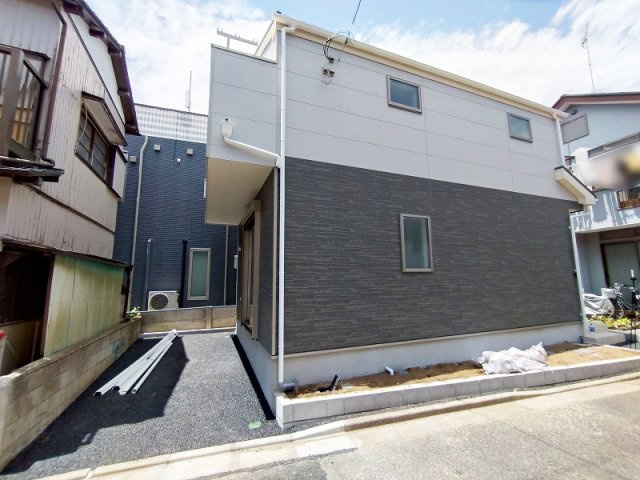 通勤急行利用可！西武池袋線「大泉学園」駅より徒歩12分の好立地！