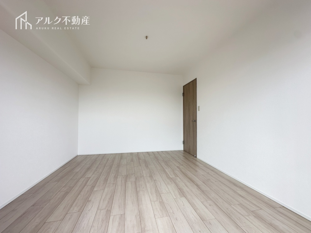 東側洋室約6.0帖