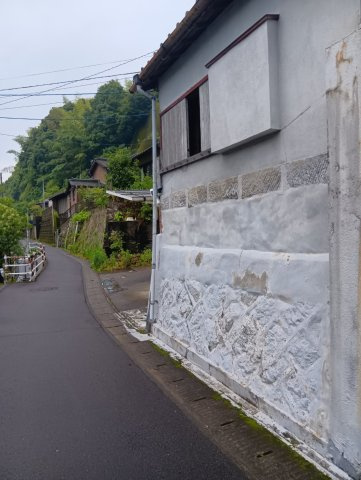 前面道路は2ｔ車も通れます