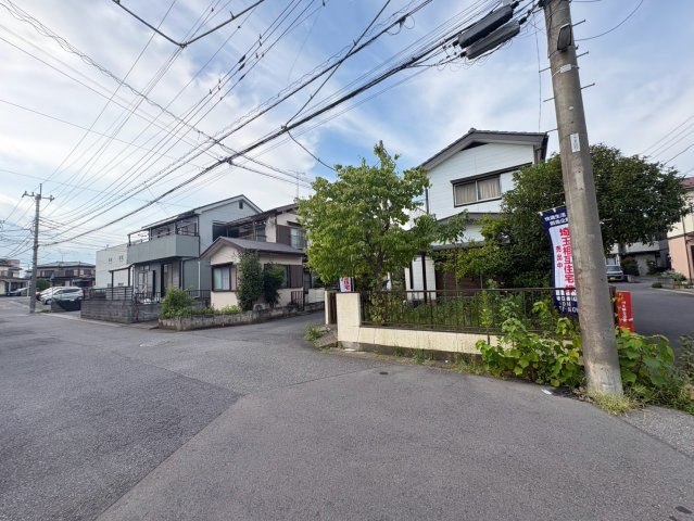 当社施工作品例　建築士による無料の間取り作成も承ります。　当社施工現場、ショールームもあり。お気軽にお問い合わせください。　