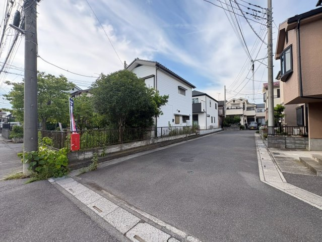当社施工作品例　建築士による無料の間取り作成も承ります。　当社施工現場、ショールームもあり。お気軽にお問い合わせください。　