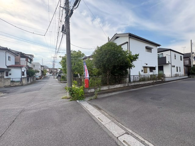当社施工作品例　建築士による無料の間取り作成も承ります。　当社施工現場、ショールームもあり。お気軽にお問い合わせください。　