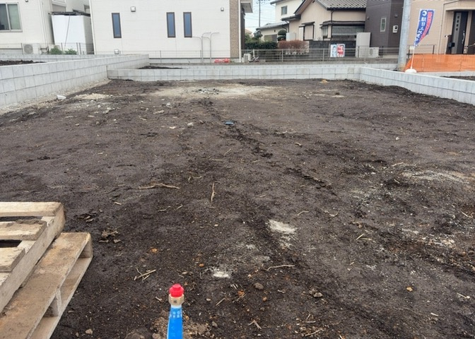 人が暮らすうえで日光は大切な要素となります。日当たりの良さは譲れないポイントですね。併せて近くに大きな建築物の建築予定がないか、あるいはそれが可能な土地が近くにないか事前に確認することもお勧めします。