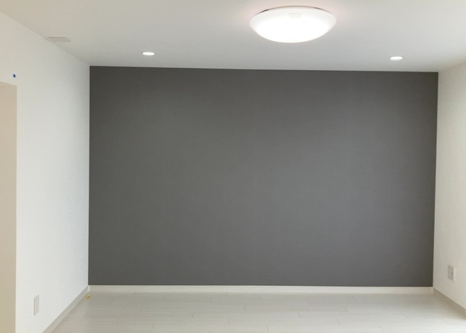 直線タイプはLとDKを一直線に並べた形で対面キッチンのタイプです。一般的なのでよく見かけるかもしれません。直線タイプに似た直接アイランドタイプは、キッチンとダイニングの間に壁がない分広く感じられます。