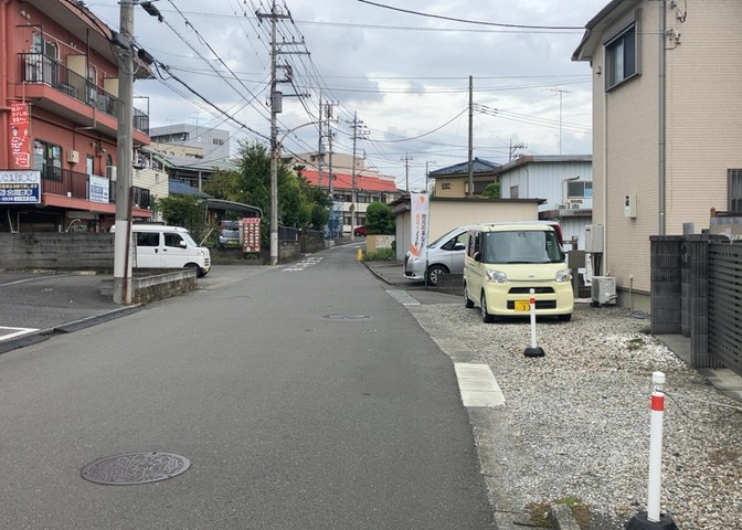 眺望を気にして物件を探す場合、前面に建物が建っていないか現地で確認しましょう！前面に建物があると景色はもちろん、日当たりや風通しにも影響が出てきます。住んだ時のことを想像しながら現地見学をしましょう。