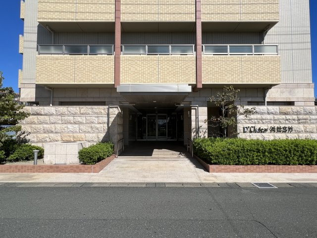 物件入口を撮影してみました。きれいに整えられています。