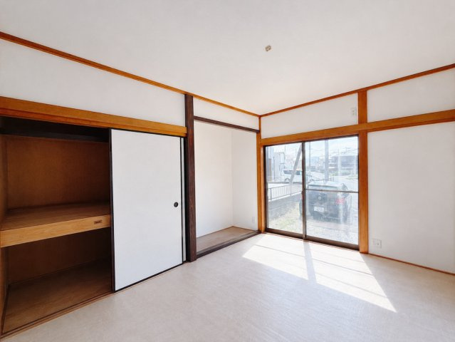■和室｜季節物がたくさん収納できる押し入れは衣替えや模様替えで大活躍！