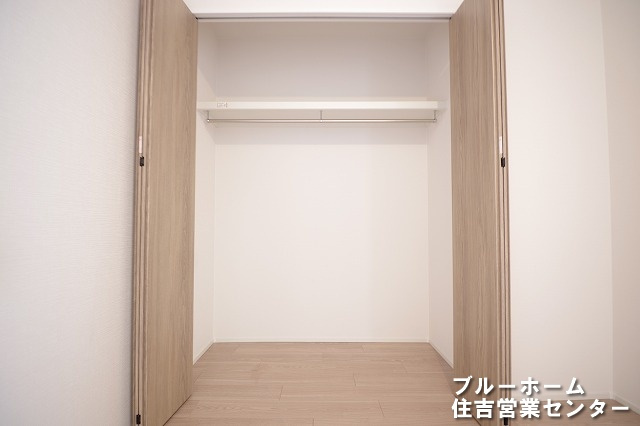 洋室にある収納です！