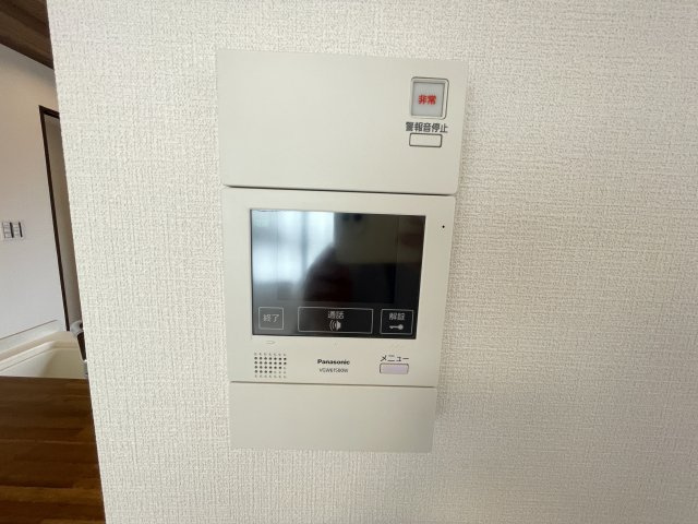 TVモニター付きインターホンで、来訪者をしっかり確認出来ます。　