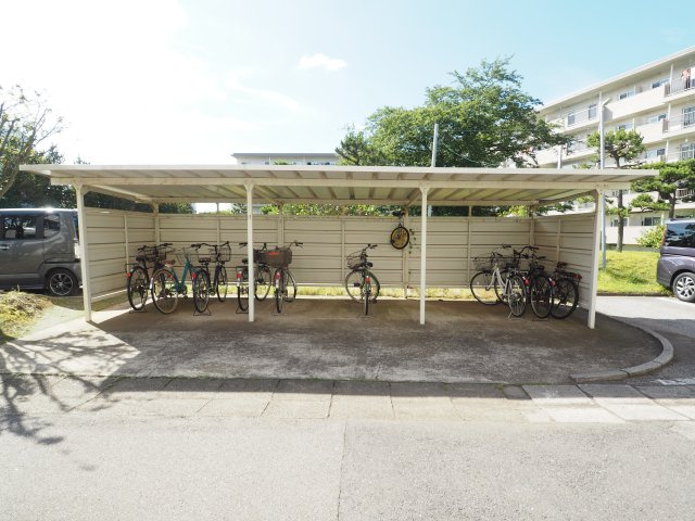 敷地内駐輪場です