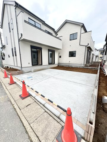 全9棟の分譲住宅で、2026年6月に完成予定です。「吉川美南」駅まで徒歩約21分になります。ぜひ現地をご覧ください♪