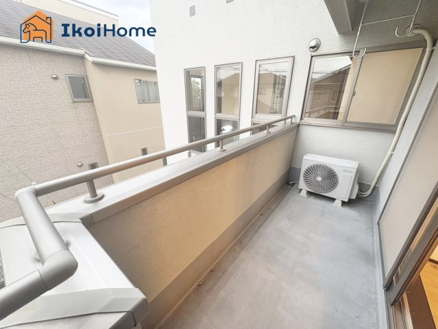 ●年中無休：当日予約可●陽当たり良好南東向きバルコニー！急な雨でも安心の屋根部分あり！
