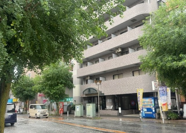 隣家の土地はどうなっているのか、生活利便施設が近くにあるのか、学校まで近いかなど、お客様のライフスタイルにあわせたイメージが重要です。また、近くにあると困る施設が近くにないかも確認するといいでしょう。