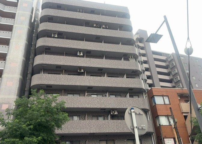 ＳＲＣ造は強度や耐震性の面でもRC造と比べて優れています。そのため、10階建以上の高層または超高層マンションなどの建築にも多く採用されています。柱や梁などのサイズが小さくても高い耐震性を確保できます。