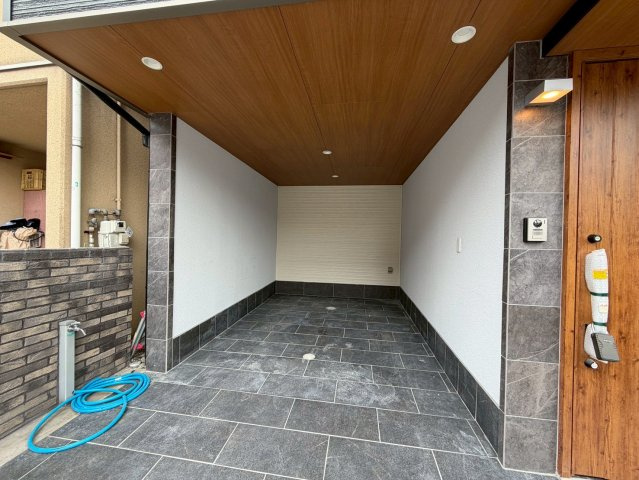 こちらの物件近くの教育施設や、スーパー・公園など、物件周辺の住環境を併せてご案内させて頂きます。ぜひ、現地での暮らしをイメージなさって下さい！