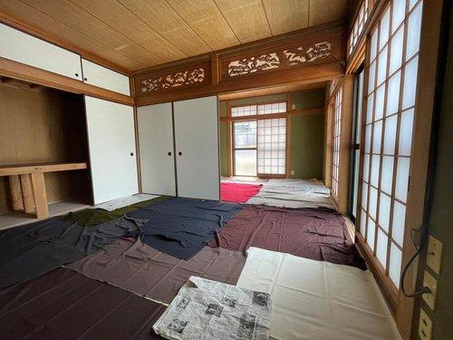 【坂元町　中古戸建ての和室】